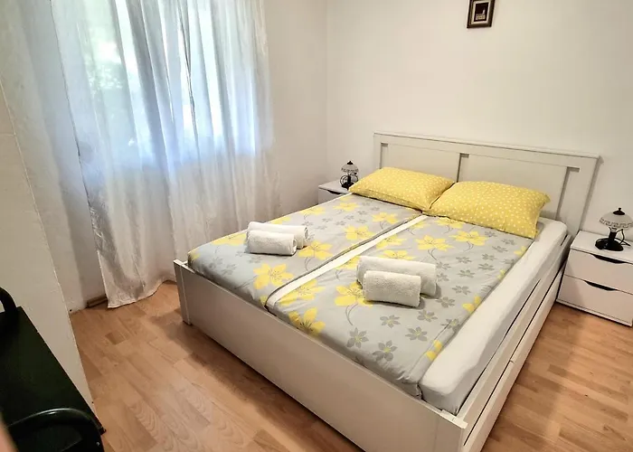 Apartment Deni